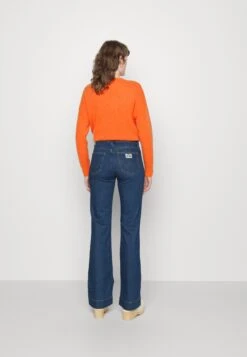 Wrangler Vaqueros A Campana - Diona -Wrangler adcecdb5e13240df9e4205eadb79545a