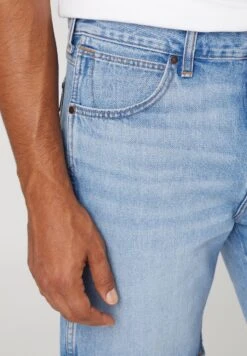 Wrangler Frontier Short - Shorts Vaqueros - Eightball -Wrangler ade94adbeeb04f40bd83eb3374705343