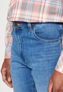 Wrangler Larston - Vaqueros Slim Fit - Softwear -Wrangler aea7549b016e4726bb13cb296e3be307