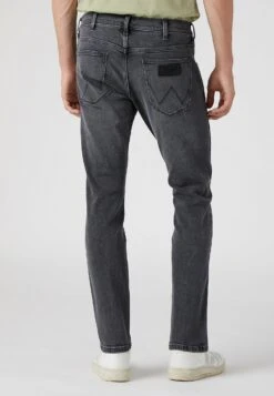 Wrangler Bryson - Vaqueros Slim Fit - Blackout -Wrangler b04daa2110b44ec4b41fc20d15e0c522