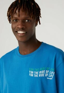 Wrangler Slogan Tee - Camiseta Estampada - Deep Water -Wrangler b2e9a70215ed4dcd9d320a13a24bb6ac