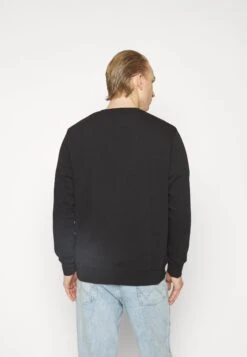 Wrangler Sign Off Crew - Sudadera - Black 12 Wrangler Sign Off Crew - Sudadera - Black -Wrangler b4429110be5a48f4a1867af3187148c5