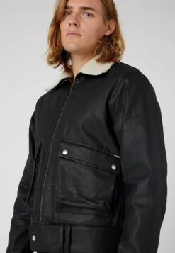 Wrangler Chaqueta Vaquera - Black 10 Wrangler Chaqueta Vaquera - Black -Wrangler b6f68942196d4baa935b6776a5d64666