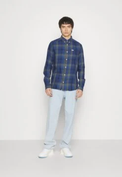 Wrangler Button Down- Camisa - Dark Indigo -Wrangler b89a84776b1449d180a46ccea66a7d28