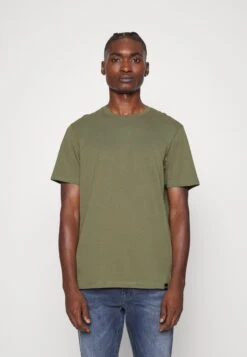 Wrangler 2 Pack - Camiseta Básica - Dusty/Olive -Wrangler b9a4dcf404a546f691f6a2fb295c2279