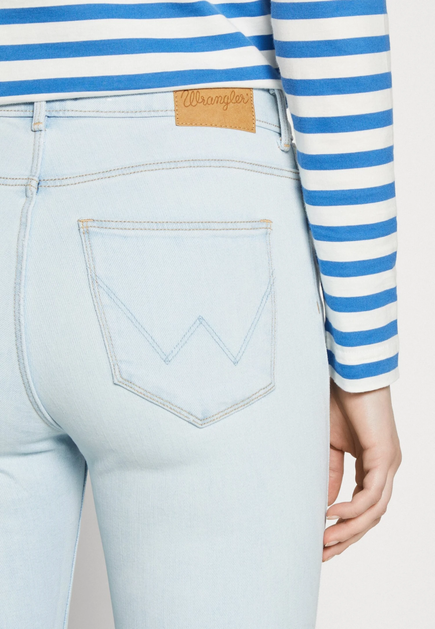 Wrangler High Skinny - Vaqueros Pitillo - Beach Bum 6 Wrangler High Skinny - Vaqueros Pitillo - Beach Bum - Imagen 4