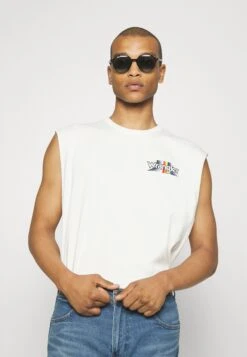 Wrangler Pride Tank - Top - Wornwhite -Wrangler c78c96a6ef6c4101afacf928aeadc6a4