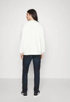 Wrangler Greensboro - Vaqueros Rectos - Elite -Wrangler ca1f88417ce548a1b873c7634491eaac