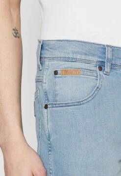 Wrangler Texas- Vaqueros Slim Fit - Starlite -Wrangler cb0d875b1f404d12a74c14e773eab2f3