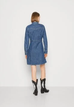 Wrangler Slim Western Dress - Vestido Camisero - Curious Cat -Wrangler d18dcdea8ab84a1a9fa46928cf06f660