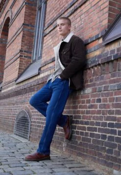 Wrangler Frontier - Vaqueros Boyfriend - Dancing Water