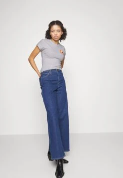 Wrangler Shrunken Band Tee - Camiseta Estampada - Light Grey -Wrangler d403b904d2dc448f86fd8725d2007e8e