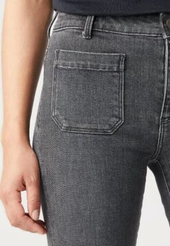 Wrangler Flare - Vaqueros A Campana - Driveway -Wrangler d55678bd7d2c431b8b67b2972ec67e8c