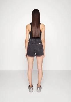 Wrangler Festival- Shorts Vaqueros - Shadows -Wrangler d6eba8c81c1448b1ab2d7c211a2db4f4