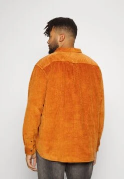 Wrangler Two Flap Pocket - Camisa - Nutmeg Brown 10 Wrangler Two Flap Pocket - Camisa - Nutmeg Brown -Wrangler d822759fb582447bb1e74fa22aae675f