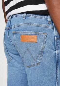 Wrangler Bryson - Vaqueros Pitillo - The Dude -Wrangler d9135a00f9e14168bdc60587ad780f68
