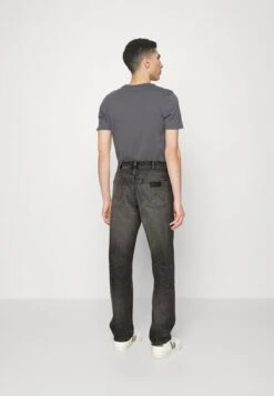 Wrangler Frontier - Vaqueros Rectos - Dark Rose -Wrangler d9512f59997545b7803ebf1c32f0cedc