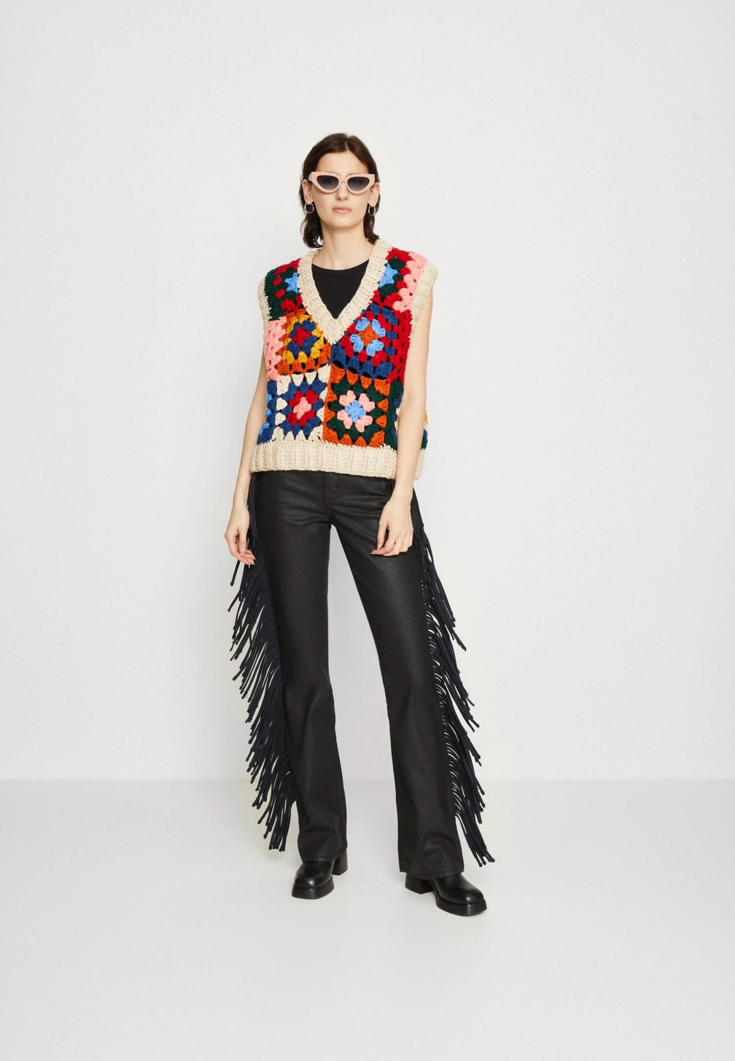 Wrangler Westward - Vaqueros A Campana - Black 4 Wrangler Westward - Vaqueros A Campana - Black - Imagen 2