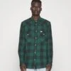 Wrangler Western- Camisa - Dark Matcha -Wrangler da26a9859951401b80a94fd74f65c8b6