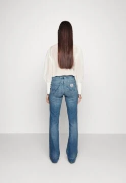 Wrangler Vaqueros A Campana - Shady Lady 10 Wrangler Vaqueros A Campana - Shady Lady -Wrangler df40b1e0d06c4eb3be177c64816c34c2