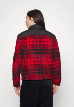 Wrangler Trucker Jacket - Chaqueta De Entretiempo - Lava Red -Wrangler dfba4ea90fbd44909b0a33de2b5de140