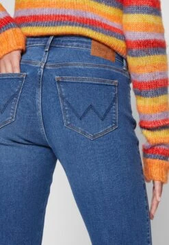 Wrangler Vaqueros Bootcut - Blau -Wrangler e3df45cea41b46ddbe545a6dbfbe160f