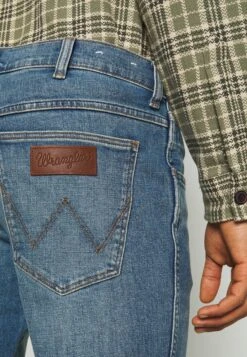 Wrangler Vaqueros Rectos - Blue Fever -Wrangler e7b31c10e62145b6a18a2ceac63d087d