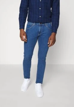 Wrangler Bryson - Vaqueros Pitillo - Revival -Wrangler ea22bcc829694f6d8b4b72a8f5731e31