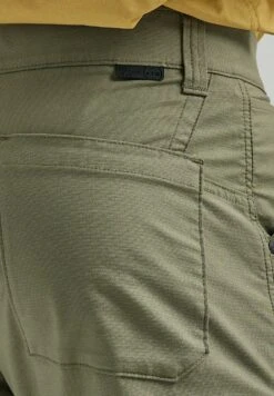 Wrangler Rugged Trail Jogger - Pantalones - Dusty Olive 11 Wrangler Rugged Trail Jogger - Pantalones - Dusty Olive -Wrangler ea7132eb9d1e4d2595b34618bce90133