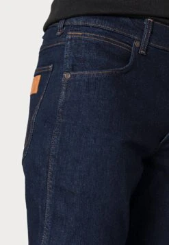 Wrangler Greensboro - Vaqueros Rectos - Dark Blue Denim -Wrangler ec9af8530c3b4758be37a167fed63aa7