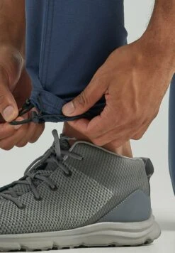 Wrangler Rugged Trail Jogger - Pantalones - Blue Nights -Wrangler ef4465663d2b4e33af30792cdf3e68a8