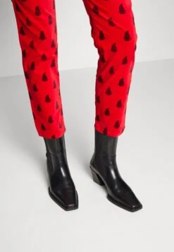 Wrangler Walker - Vaqueros Slim Fit - Red -Wrangler efda41cbbb9048d383c2f030b6ae84d0