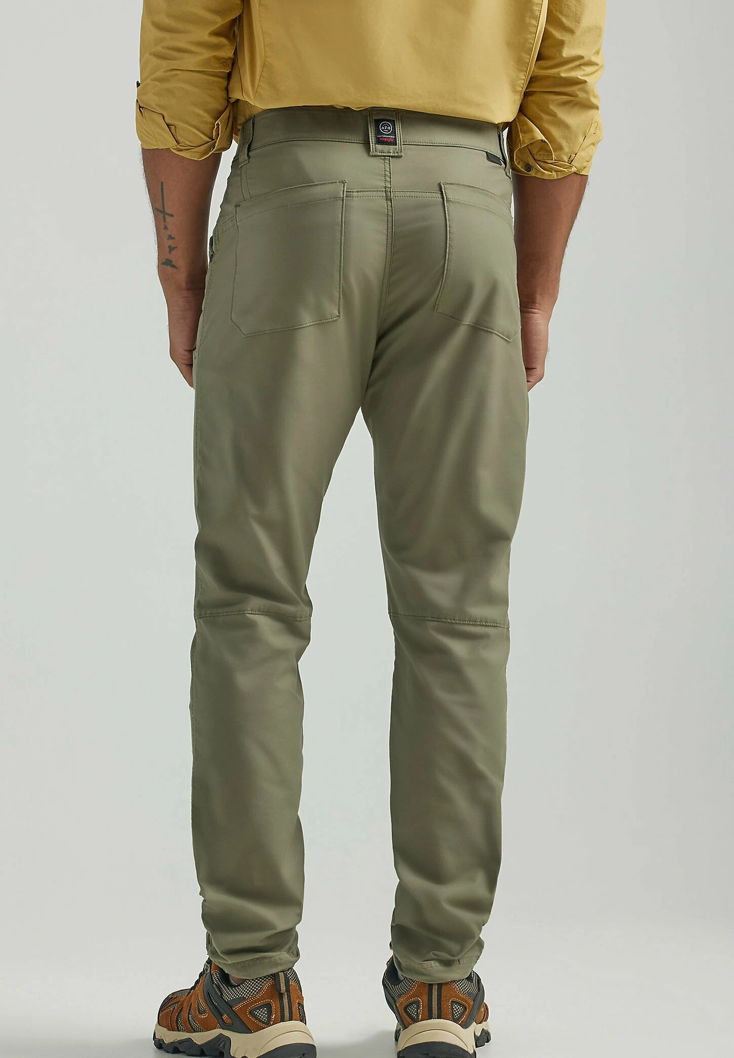 Wrangler Rugged Trail Jogger - Pantalones - Dusty Olive 5 Wrangler Rugged Trail Jogger - Pantalones - Dusty Olive - Imagen 3