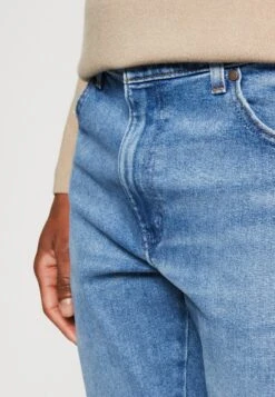 Wrangler River - Vaqueros Rectos - Cool Twist -Wrangler f40c6ae6976e4117852bb91b75068333