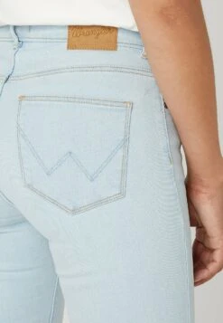 Wrangler Vaqueros Bootcut - Beach Bum -Wrangler f490d75effda4b429cdd94d7ed951fbf