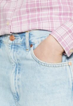 Wrangler Festival- Shorts Vaqueros - Bad Intentions 13 Wrangler Festival- Shorts Vaqueros - Bad Intentions -Wrangler f52e68ab160e4c83b82f38b5cfc09fe6