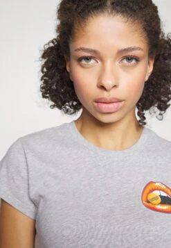 Wrangler Shrunken Band Tee - Camiseta Estampada - Light Grey -Wrangler f7d28e12308841fd98f2df5f9f2da03b