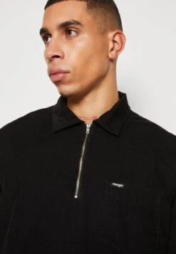 Wrangler Half Zip Shirt Corduroy - Camisa - Black -Wrangler f9e2069bab074201ad595d78e0a9c6a5