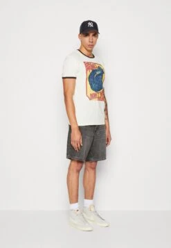 Wrangler Prunes Ringer Tee - Camiseta Estampada - Vanilla Ice -Wrangler fac892a89c7e412484184ec90e2b1cec