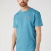 Wrangler Sign Off - Camiseta Básica - Storm Blue 1 Wrangler Sign Off - Camiseta Básica - Storm Blue -Wrangler fc6f4b9d47774f709ec32897c228e1ff