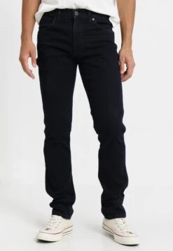 Wrangler Greensboro - Vaqueros Rectos - Black Back